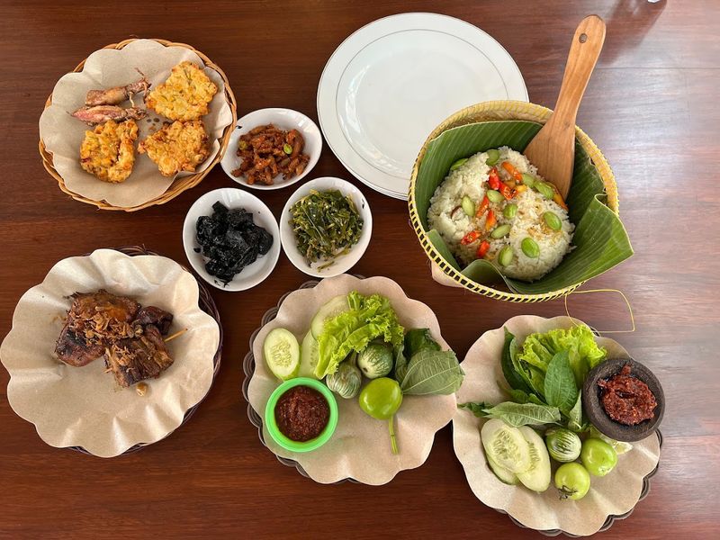 Warung Sunda E'Ceu Kokom