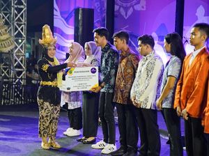 Pemkot Mojokerto Bagikan Beasiswa Prestasi untuk 260 Mahasiswa Pemkot Mojokerto Bagikan Beasiswa Prestasi untuk 260 Mahasiswa