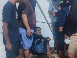 Pemuda di Manggala Makassar Diamuk Massa Usai Kepergok Mencuri Pemuda di Manggala Makassar Diamuk Massa Usai Kepergok Mencuri