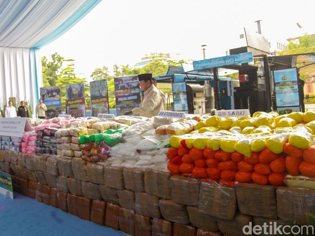 Penampakan 214 Ton Narkoba yang Bakal Dimusnahkan Polri Penampakan 214 Ton Narkoba yang Bakal Dimusnahkan Polri