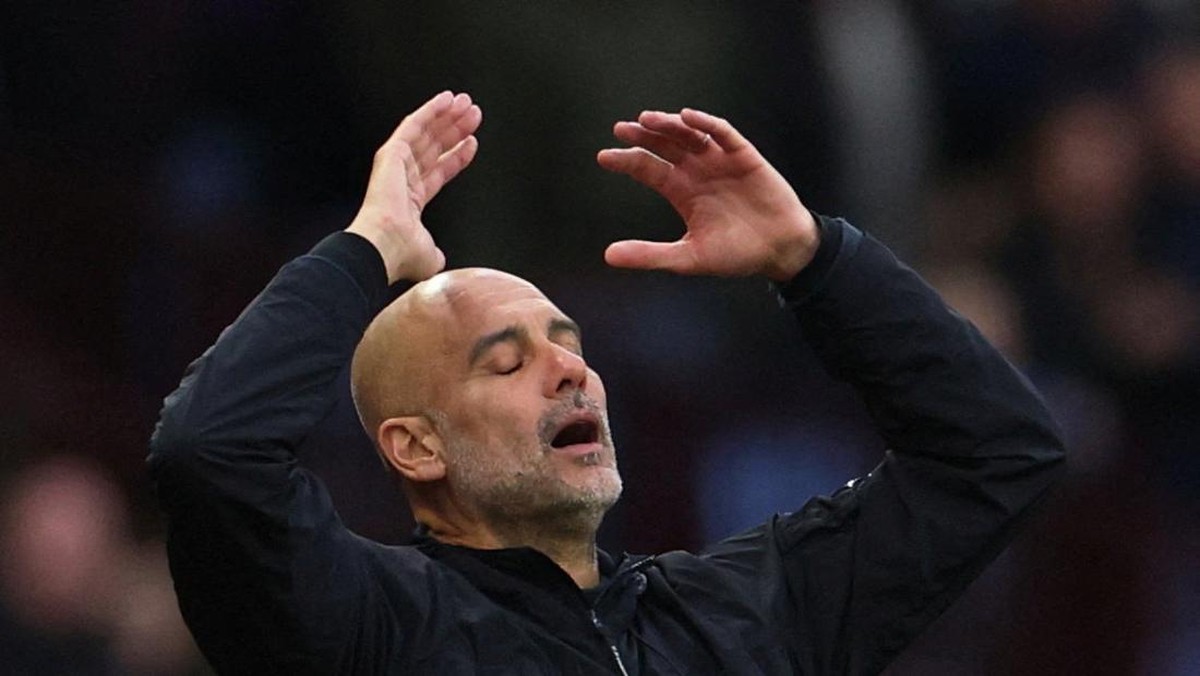 Pep Guardiola soroti tim-tim yang banyak cetak gol dari bola mati musim ini. (REUTERS/Hannah McKay)