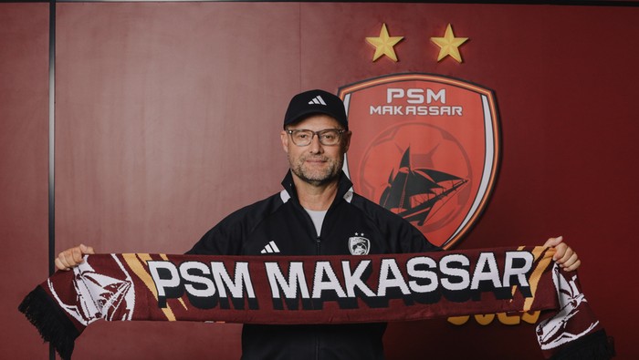 PSM Makassar memperkenalkan pelatih baru dari Ceko, Tomas Truca.