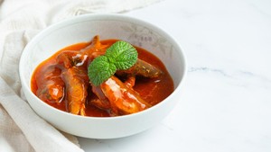 5 Cara Mengatasi Bau Amis Sarden Kaleng Saat Dimasak