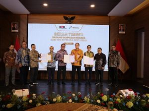 KPK Serahkan Aset Rampasan Korupsi di Aceh Rp 27,6 M ke Pertamina KPK Serahkan Aset Rampasan Korupsi di Aceh Rp 27,6 M ke Pertamina