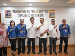 Bahas Pengembangan Daerah Transmigrasi, Wagub Bengkulu Temui Wamen Viva