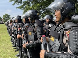3.379 Polisi Jaga Paripurna Pemakzulan Bupati Pati Besok 3.379 Polisi Jaga Paripurna Pemakzulan Bupati Pati Besok