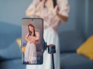 Terinspirasi China, Komdigi Bahas Wacana Influencer Wajib Sertifikasi