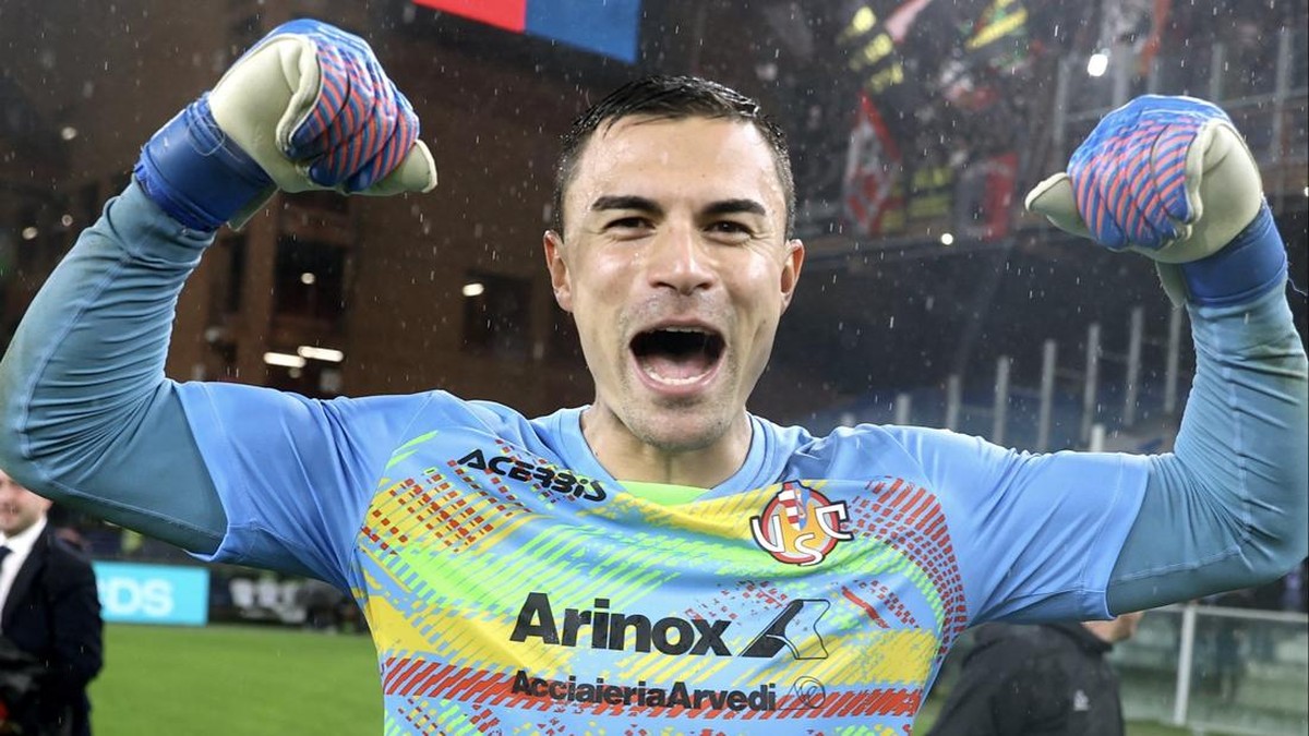 Emil Audero Mulyadi di laga Genoa vs Cremonese. (Foto: Dok. Twitter/@USCremonese)