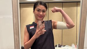 Kenangan Fina Phillipe Tampil di Physical: Asia, Lengan Kiri Diperban