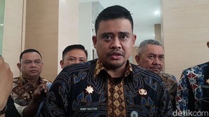 Bobby Gratiskan Biaya Pendidikan di Wilayah Terdampak Bencana