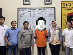 Ibu di Pangkalpinang Ditangkap Polisi karena Setrika Anaknya Berusia 7 Tahun Ibu di Pangkalpinang Ditangkap Polisi karena Setrika Anaknya Berusia 7 Tahun