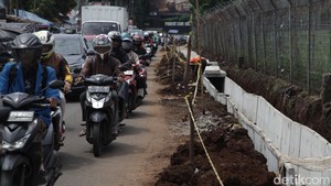 Ini Biang Kerok Jalanan Macet di Pondok Cabe