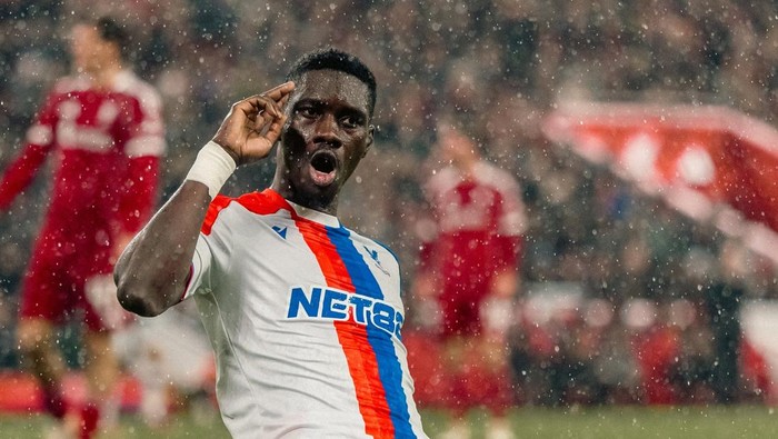 Ismaila Sarr Liverpool tersingkir di babak 16 besar Carabao Cup, Kamis (30/10/2025) dini hari WIB. Merseyside Merah menyerah 0-3 dari Crystal Palace di Anfield. Ismaila Sarr mencetak dua gol.