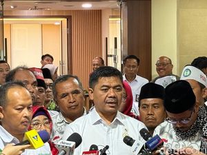 Istana Bicara soal Tuntutan Guru Madrasah Minta Diangkat Jadi PPPK Istana Bicara soal Tuntutan Guru Madrasah Minta Diangkat Jadi PPPK