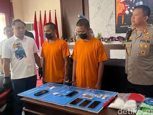 Napi di Jatim Kendalikan Kurir Sabu Mojokerto Senilai Rp 1,3 M Napi di Jatim Kendalikan Kurir Sabu Mojokerto Senilai Rp 1,3 M