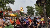 Tersisa Cerita Perjuangan Tembus Macet Panjang Gara-gara Banjir Kemang