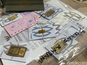 Oknum Polisi Curi Mobil Perwira Mabes Polri Juga Terlibat Peredaran Emas Palsu Oknum Polisi Curi Mobil Perwira Mabes Polri Juga Terlibat Peredaran Emas Palsu