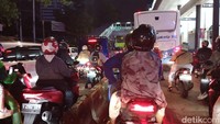 Jalan Gatot Subroto Semanggi Arah Pancoran Macet Parah Malam Ini Jalan Gatot Subroto Semanggi Arah Pancoran Macet Parah Malam Ini
