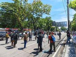 Mahasiswa Papua Geruduk PN Makassar Minta 4 Terdakwa Makar Dituntut Bebas