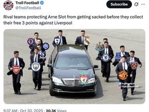 Liverpool Kalah Terus, Arne Slot Diledek Netizen