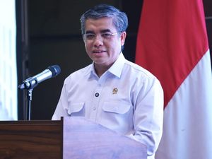 Menaker Ajak Pimpinan Perusahaan di Kaltim Ubah Mindset untuk Perkuat K3 Menaker Ajak Pimpinan Perusahaan di Kaltim Ubah Mindset untuk Perkuat K3