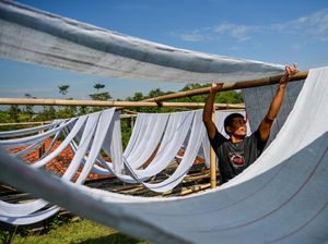 Produksi Kain Pel di Bandung Turun Saat Musim Hujan Produksi Kain Pel di Bandung Turun Saat Musim Hujan