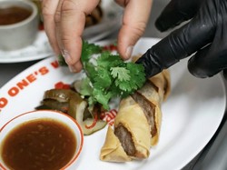 Makan Siang di Sudirman? Cicip Bakmi hingga Ikan Tude Bakar Enak di Sini Makan Siang di Sudirman? Cicip Bakmi hingga Ikan Tude Bakar Enak di Sini