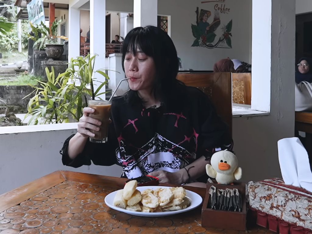 Ria SW Kulineran Seru di Ambarawa, Cicip Tahu Goreng dan Nasi Pecel Ria SW Kulineran Seru di Ambarawa, Cicip Tahu Goreng dan Nasi Pecel