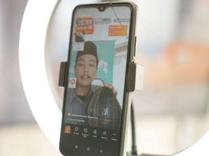 Pemerintah Gandeng Shopee Barokah Dorong Kemandirian Ekonomi Pesantren Pemerintah Gandeng Shopee Barokah Dorong Kemandirian Ekonomi Pesantren