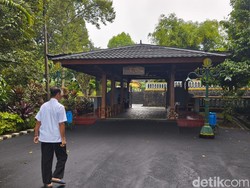 Juru Kunci Astana Giribangun soal Soeharto Diusulkan Jadi Pahlawan Nasional Juru Kunci Astana Giribangun soal Soeharto Diusulkan Jadi Pahlawan Nasional