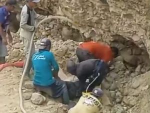 Video: 2 Pekerja Tambang Emas Ilegal di Gorontalo Tewas Tertimbun Longsor