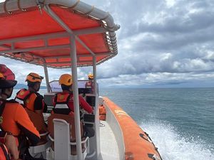 Video: Bocah 3 Tahun di Mamuju Hilang Diduga Tenggelam di Pulau Saboyan Video: Bocah 3 Tahun di Mamuju Hilang Diduga Tenggelam di Pulau Saboyan