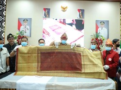 100 Tahun di Perantauan, Songket Limar Bunga Cogan Kembali ke Palembang 100 Tahun di Perantauan, Songket Limar Bunga Cogan Kembali ke Palembang