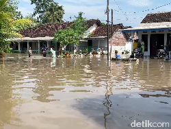1.225 Rumah di Lumajang Terendam Banjir Luapan Sungai