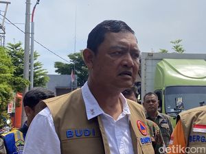 Banjir Semarang Tak Kunjung Surut, BNPB Kirim Pesawat Modifikasi Cuaca Lagi Banjir Semarang Tak Kunjung Surut, BNPB Kirim Pesawat Modifikasi Cuaca Lagi
