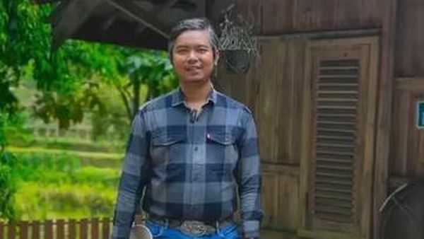 Dodit Mulyanto 8 Tahun Betah Tinggal di Rumah Hutan