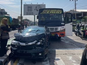 Kecelakaan Beruntun Libatkan 5 Kendaraan di Kartasura Sukoharjo