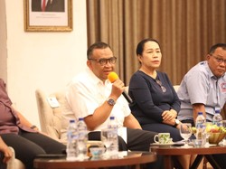 Dialog Bareng Serikat Pekerja, Wamenaker Bahas Formula Baru Upah Minimum Dialog Bareng Serikat Pekerja, Wamenaker Bahas Formula Baru Upah Minimum