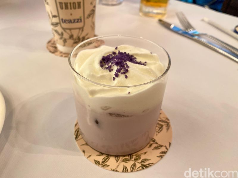 Kolaborasi UNION dan Teazzi