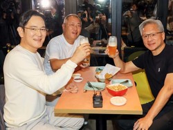 Potret Langka 3 Konglomerat Dunia Nongkrong Bareng Makan Ayam Goreng Potret Langka 3 Konglomerat Dunia Nongkrong Bareng Makan Ayam Goreng