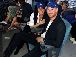 Foto: Meghan Markle Nonton Pertandingan Bisbol, Makeup Full Jadi Sorotan