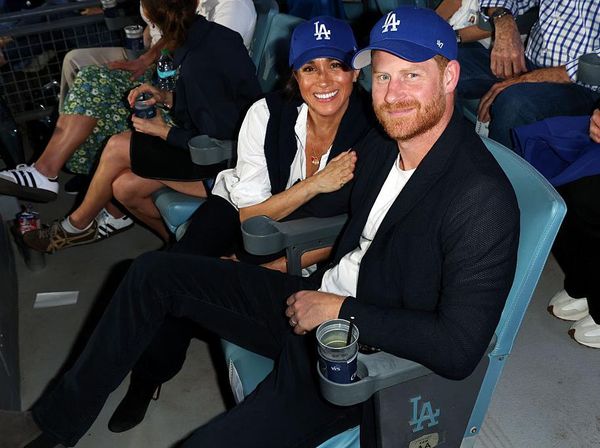 Foto: Meghan Markle Nonton Pertandingan Bisbol, Makeup Full Jadi Sorotan