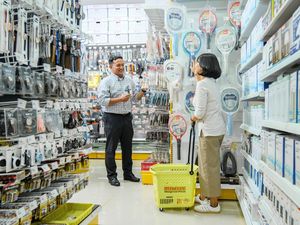 MR.D.I.Y. Raup Rp 5,7 Triliun di 9 Bulan 2025, Tumbuh 17,3% MR.D.I.Y. Raup Rp 5,7 Triliun di 9 Bulan 2025, Tumbuh 17,3%