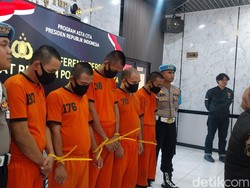 Gasak Duit Rp100 Juta, Pencuri Modus Gembos Ban di Majalengka Ditangkap! Gasak Duit Rp100 Juta, Pencuri Modus Gembos Ban di Majalengka Ditangkap!