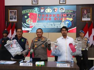 Motif Pria Dibunuh Lalu Dikubur Pakai Terpal di Siak gara-gara Hotspot Motif Pria Dibunuh Lalu Dikubur Pakai Terpal di Siak gara-gara Hotspot