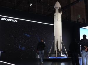 Mobil-motor Udah Biasa, Honda Kini Pamer Punya Roket! Mobil-motor Udah Biasa, Honda Kini Pamer Punya Roket!