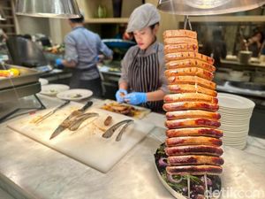 Sunday Brunch di Hotel Bintang 5, Ada Oyster hingga Brazilian BBQ Lezat!