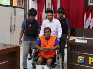 Tampang Pria Bejat di Riau yang Bunuh Teman dan Paksa Istri Threesome Tampang Pria Bejat di Riau yang Bunuh Teman dan Paksa Istri Threesome