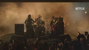 Zombie Ikut Moshing, Tangan Gitaris Voice of Baceprot Kena Gigit