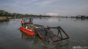 Waduk Cincin Dibersihkan, Antisipasi Banjir di Musim Hujan